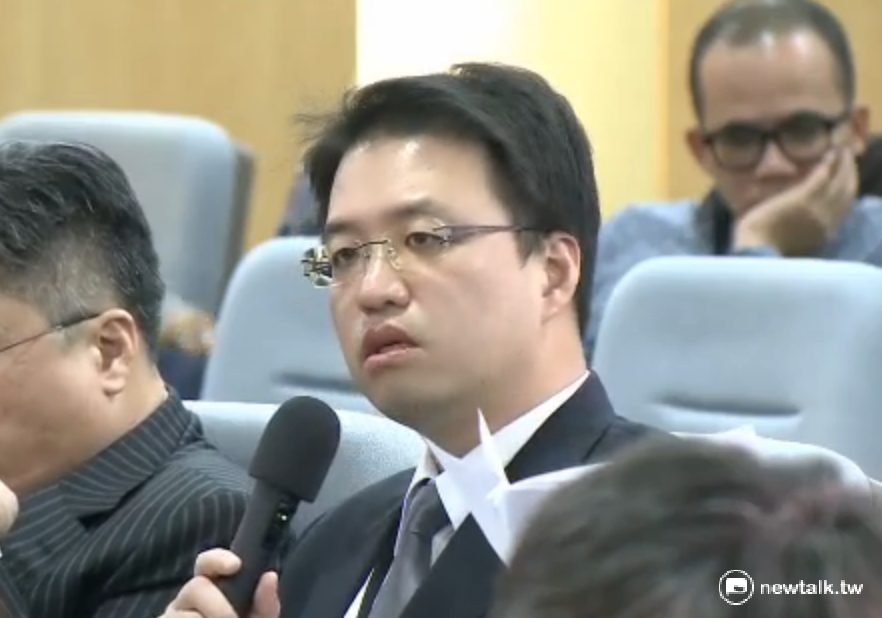 對於黨產會質疑民生基金會的補助原則，國民黨委任律師張少騰表示，「基本上，我們認為，只要是宏揚三民主義，我們就認為是公益」。 圖：翻攝自黨產會直播畫面