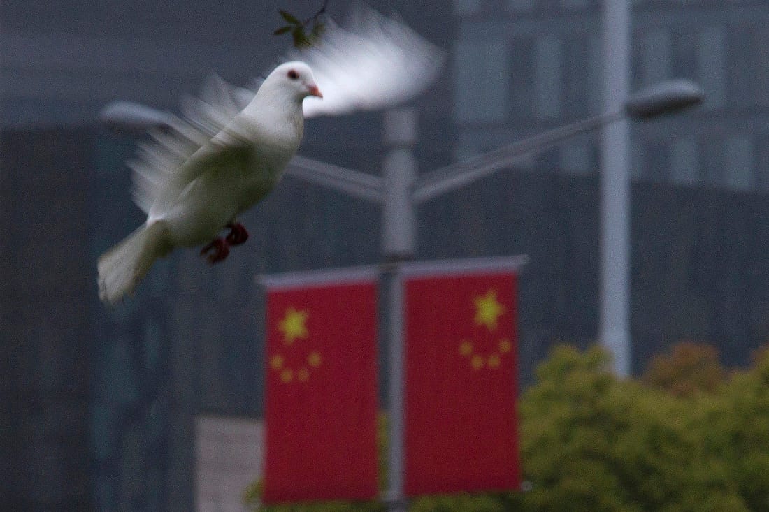 疾管署4日公布今年首例H7N9境外移入個案，患者是一名69歲男性台商，提醒國人前往中國避免接觸禽鳥類與出入活禽市場。 圖：達志影像/路透社資料照片。