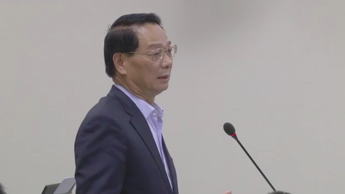 國民黨中常委呂學樟8日在中常會中，痛批藍委許毓仁連署民進黨立委尤美女同婚平權法案修改《民法》。 圖：翻攝自洪秀柱臉書直播