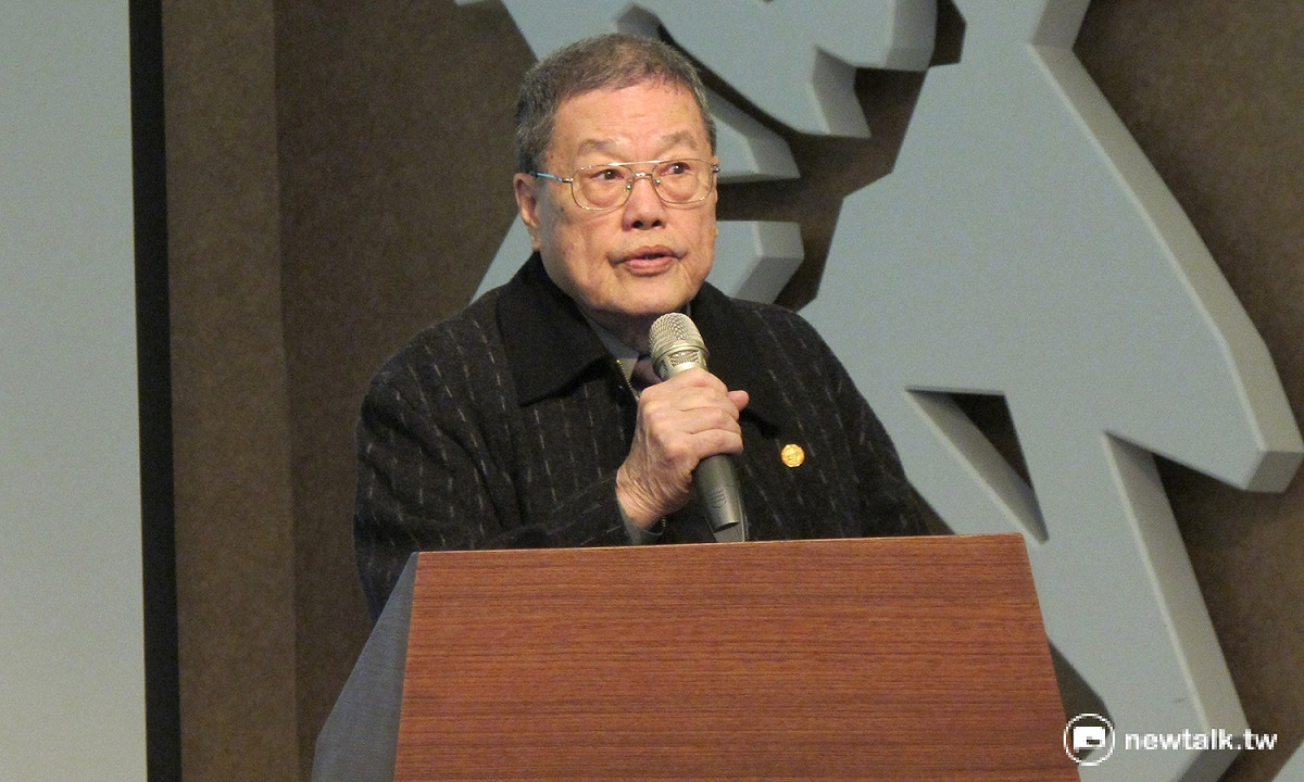 台灣228關懷總會理事長潘信行17日出席「時代在眼前：228七十週年」記者會。 圖：林朝億/攝
