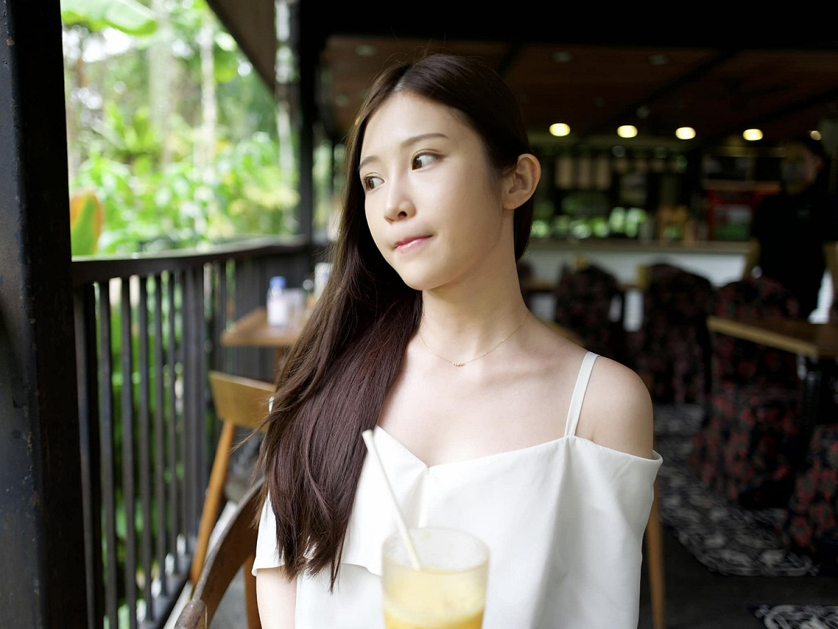 鄭家純過去控醫美診所元和雅合作的抽脂手術做壞，遭元和雅提告。 圖：翻攝自鄭家純臉書