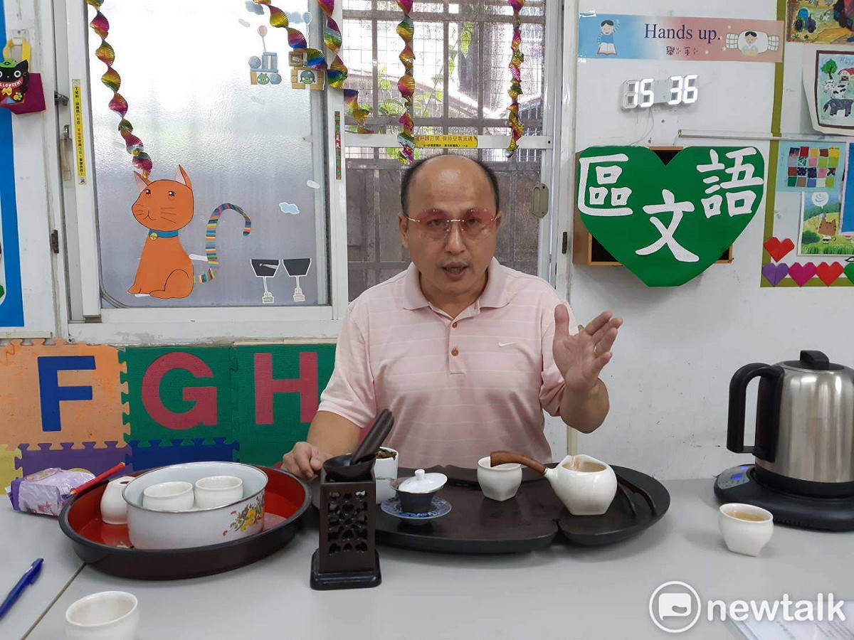 嘉義市長候選人蔡松益非常有想法，侃侃而談政見主張。 圖：蔡坤龍/攝