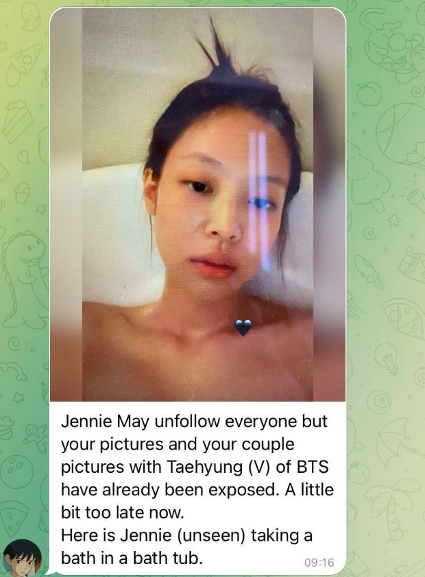 駭客流出Jennie在浴缸泡澡的照片，狠嗆「妳和泰亨(V)的情侶照都已經曝光了，現在已經太晚了！」 圖：翻攝自推特