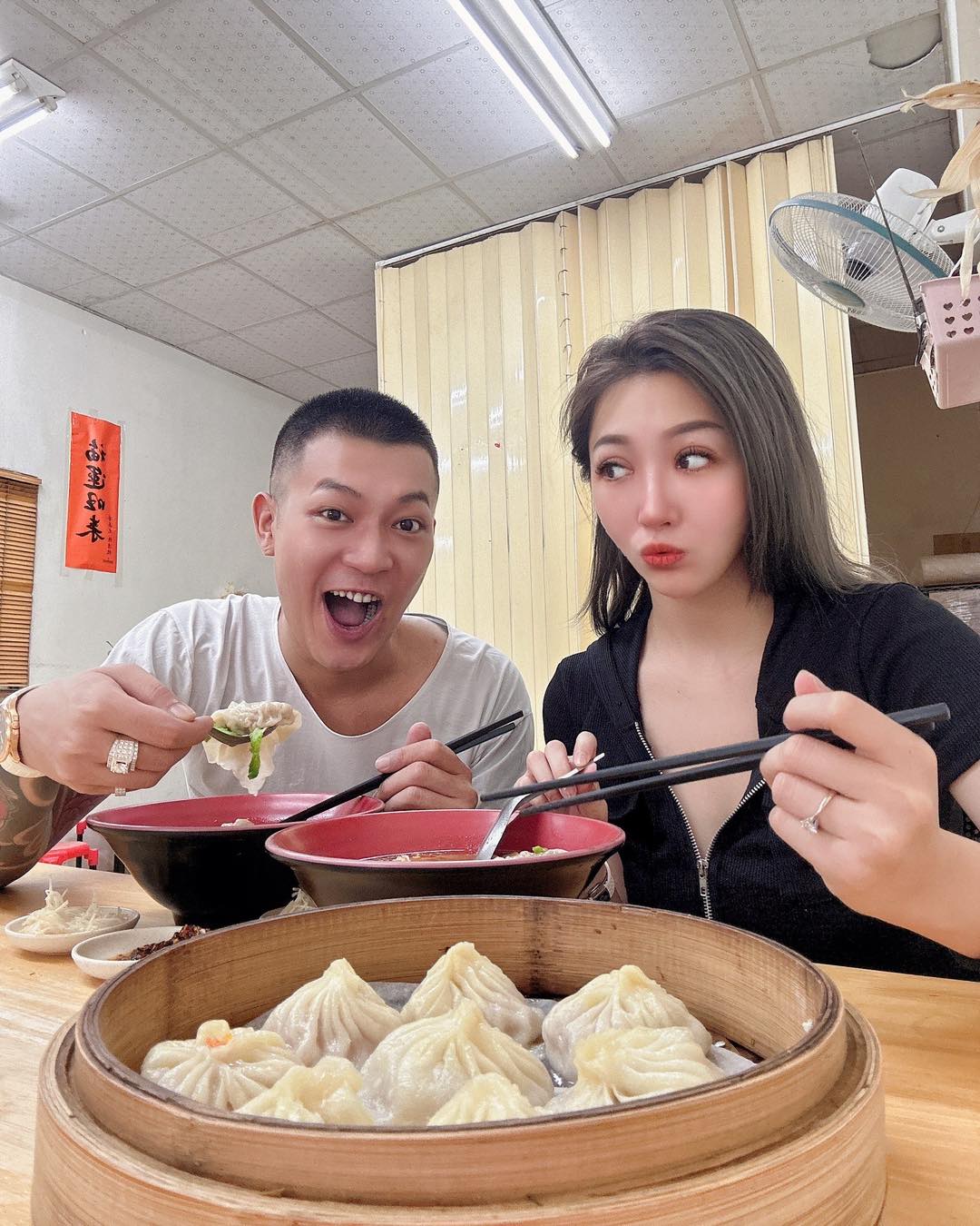 鳳梨和女友歐菈經常分享小倆口之間的互動。 圖：翻攝自IG/yi0107