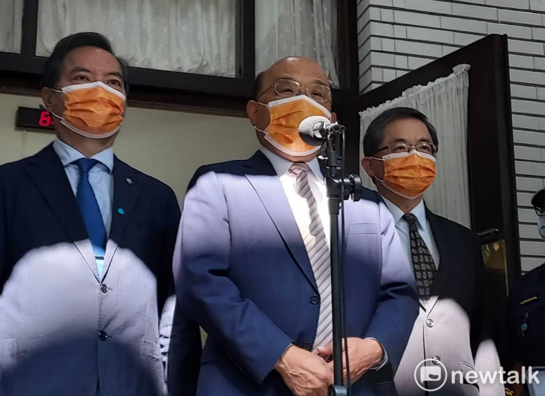 行政院長蘇貞昌上午赴立法院進行施政報告。 圖：陳佩君／攝