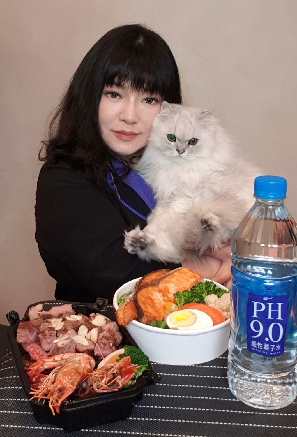 星座專家唐綺陽對星象頗有研究，在分析星座時經常帶入時事，被讚為「國師」。 圖：翻攝自唐綺陽占星幫臉書