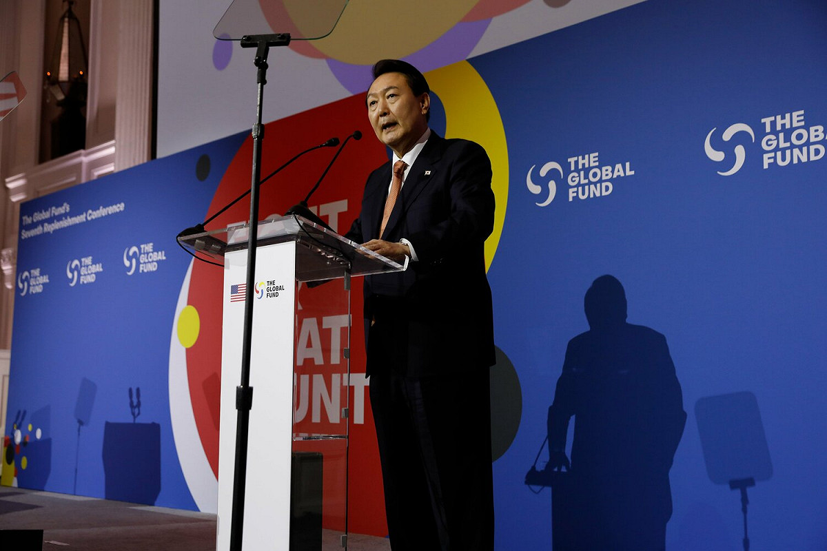 南韓總統尹錫悅在「全球基金」 （The Global Fund） 會議上爆出「失言」爭議。 圖：翻攝自推特（資料照片）