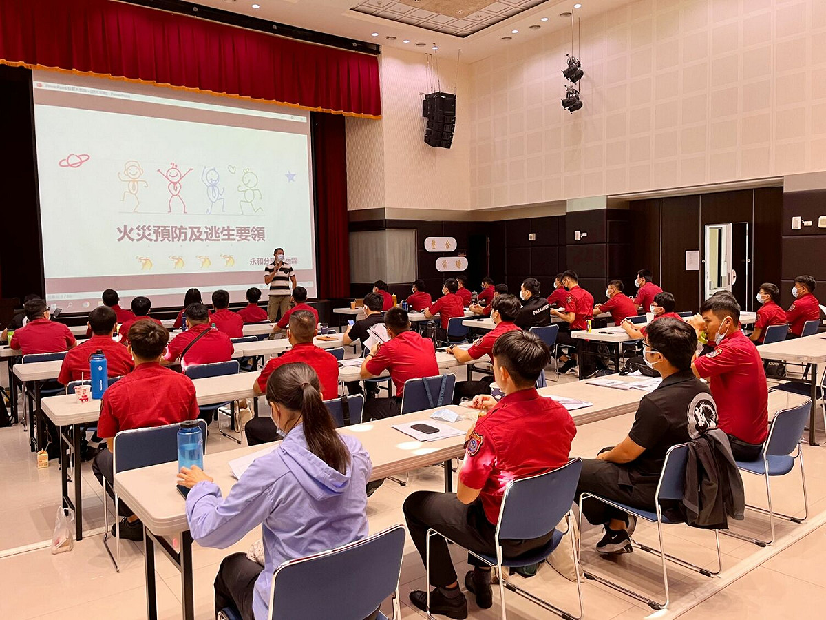 新北市消防局針對921國家防災日，陸續針對消防人員及義消防火宣導隊進行相關課程培訓。 圖：新北市消防局提供