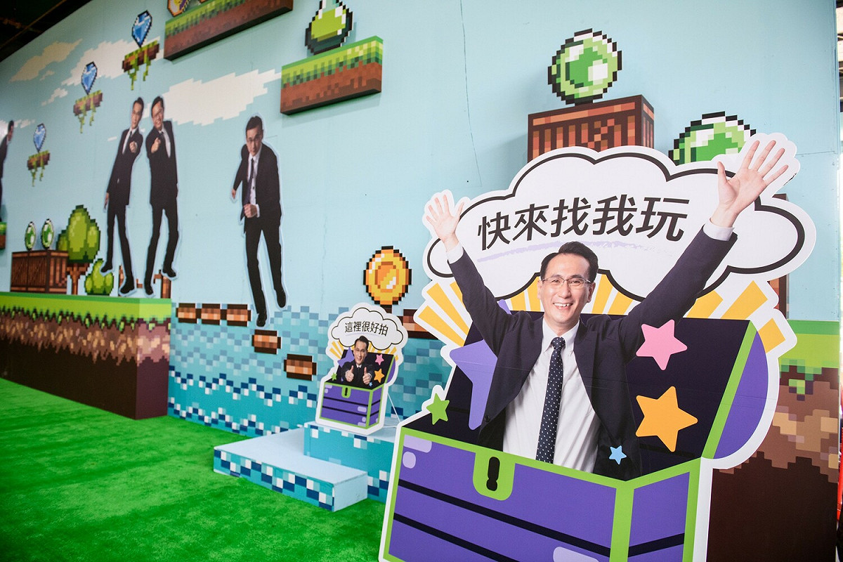 鄭運鵬南區競選總部政式對外開放，結合鄭運鵬年輕、活潑的特質，打造出一個適合大朋友、小朋友同樂的空間。 圖：鄭運鵬競辦/提供