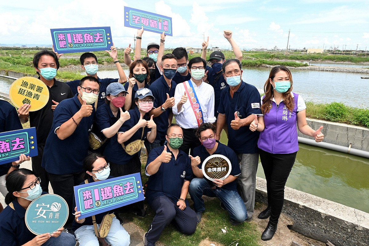 陳其邁力挺在地年輕漁民。 圖：民進黨高雄市黨部提供