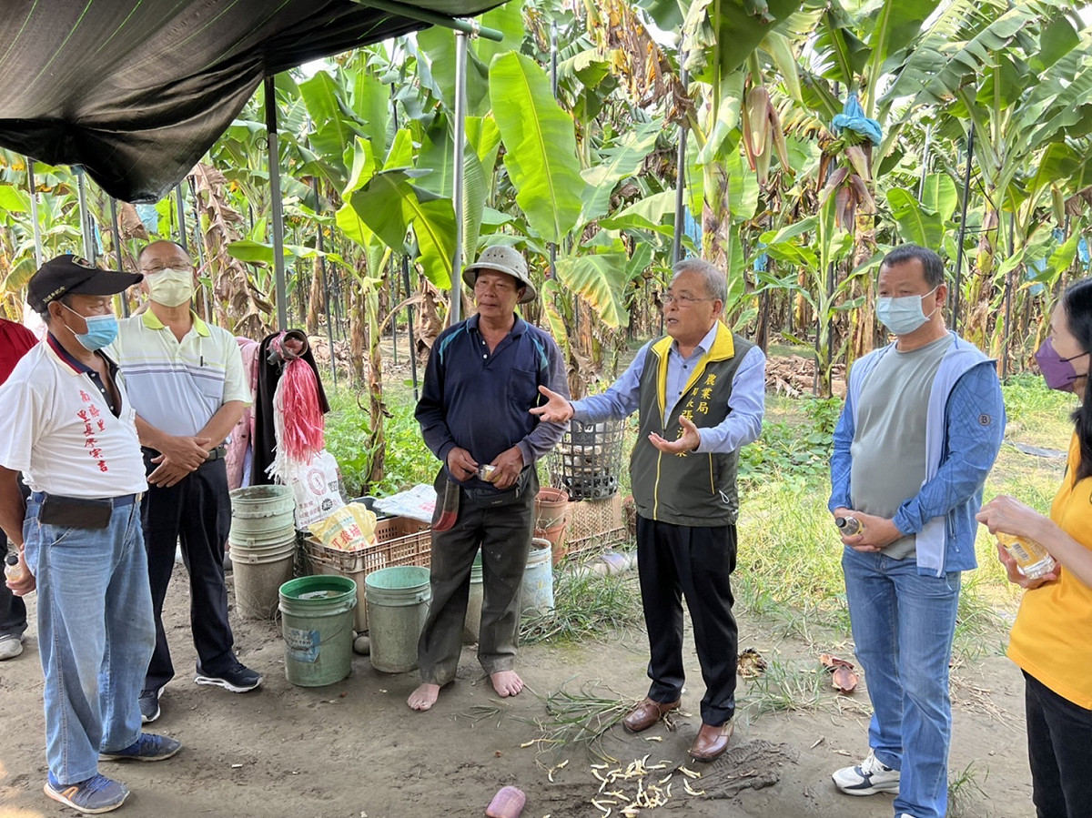 旗山蕉農感謝陳其邁對產地的關心。 圖：高雄市農業局提供