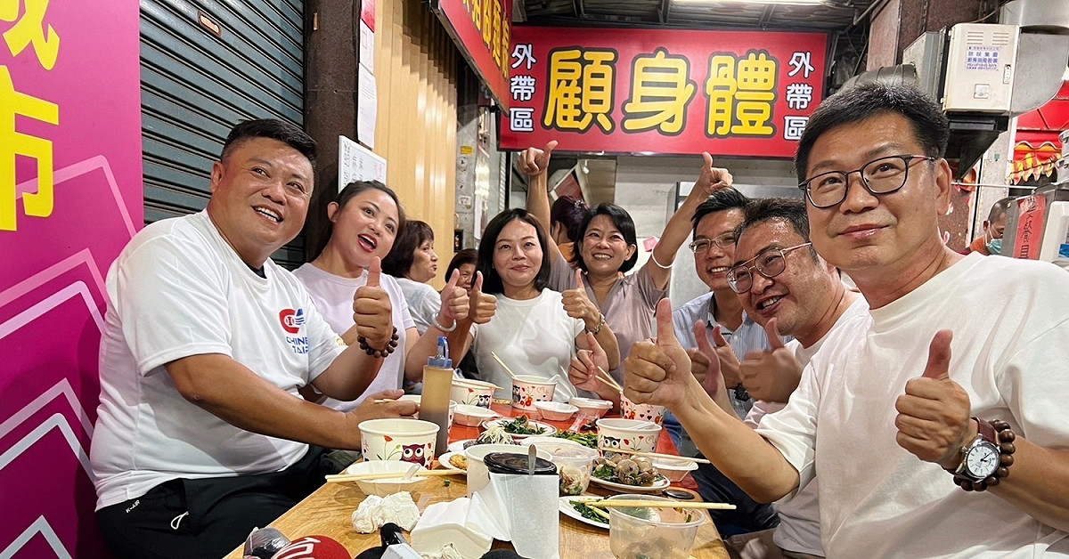 邁盟七位成員相挺在地店家。 圖：邁盟提供