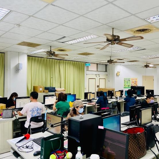 新北部落大學首開Podcast實作初級班，吸引不同背景的學員報名課程。 圖：新北市原民局提供