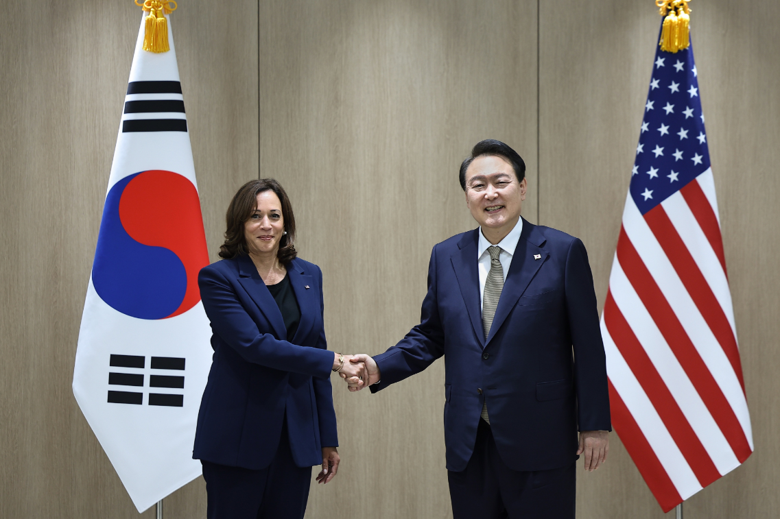 南韓總統統尹錫悅表示與美國副總統賀錦麗進一步加強了美韓聯盟。 圖：翻攝自南韓總統統尹錫悅推特（資料照）
