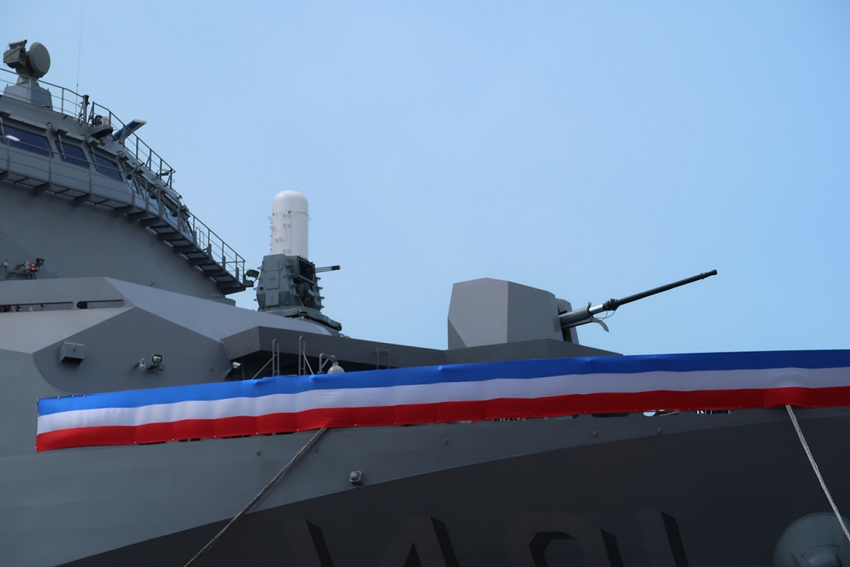 台灣首艘國行設計建造的萬級船塢運輸艦「玉山艦」今（30）日上午在台船公司舉行交接典禮 圖:林朝億/攝