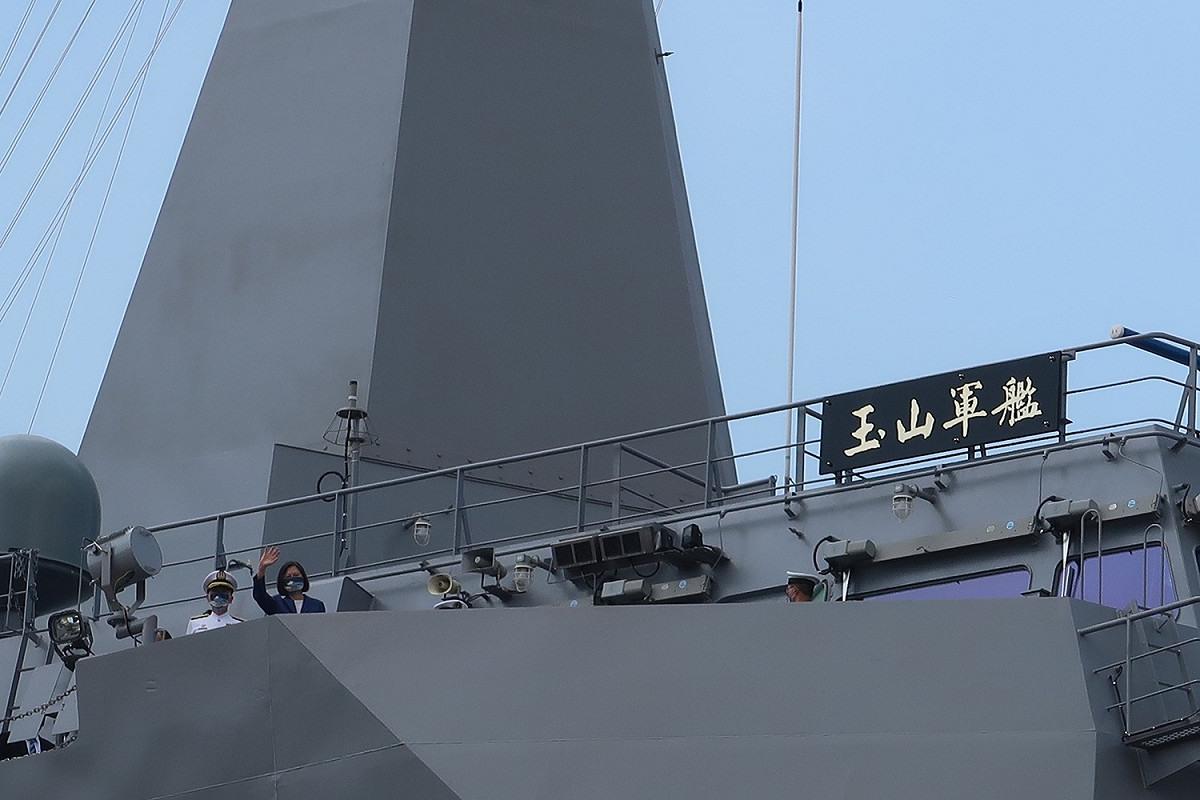 台灣首艘國行設計建造的萬級船塢運輸艦「玉山艦」今（30）日上午在台船公司舉行交接典禮 圖:林朝億/攝 （資料照）