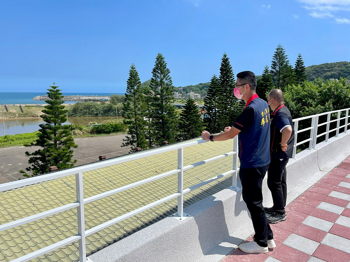 有號稱會跳舞的波浪大道，是吸引遊客拍照打卡著名景點。 圖：金山區公所提供