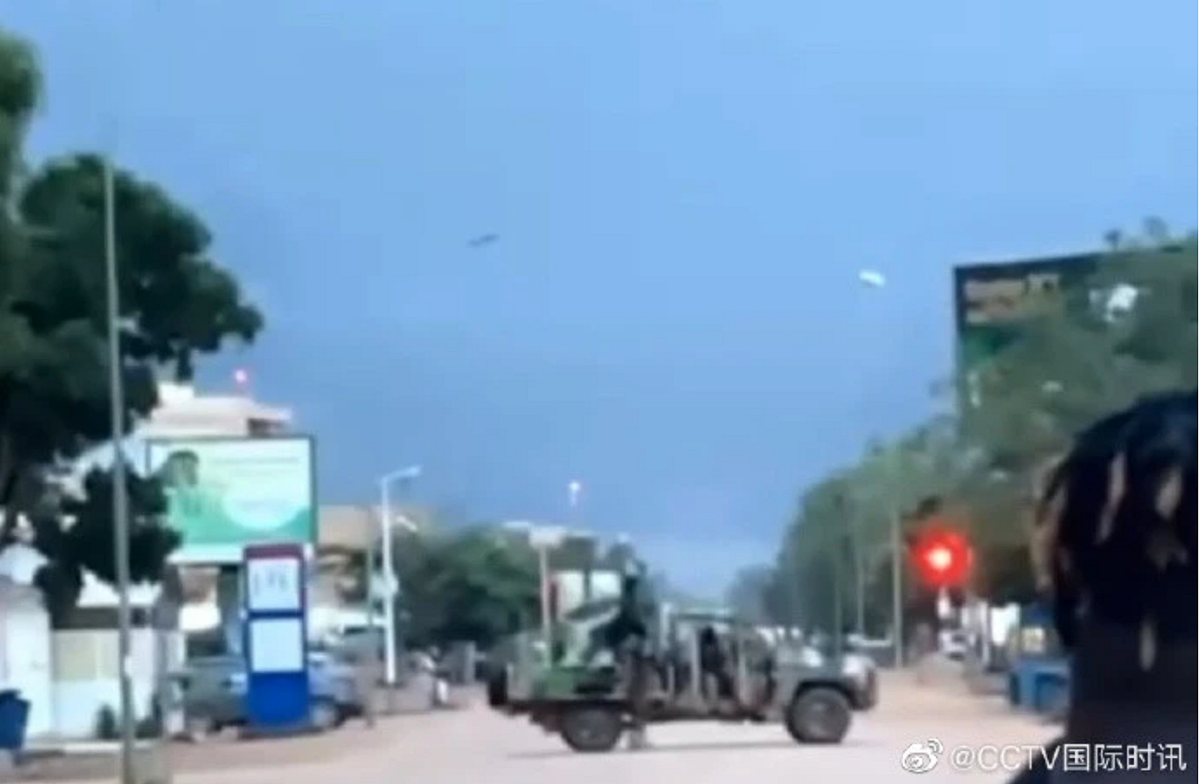 布吉納法索今日首都瓦加杜古多地傳出槍聲 圖：翻攝自CCTV