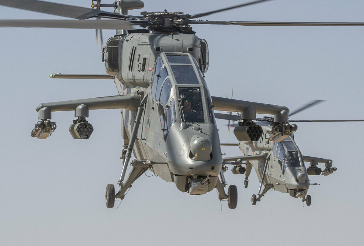 印度國防部3日公布由印度國產的「HAL」輕型戰鬥直升機，在印度西部拉賈斯坦邦第二大城久德浦正式交付印度空軍使用。 圖：翻攝@DefenceDecode推特