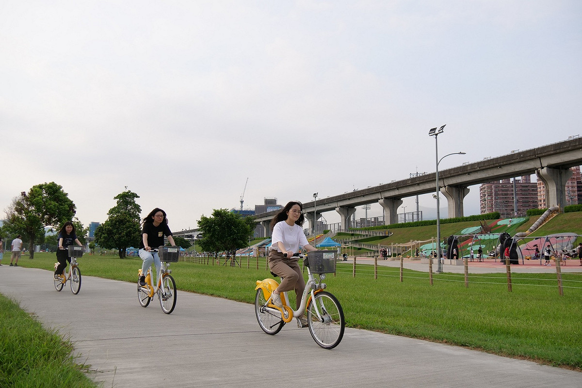 新北YouBike「一騎減碳愛地球」活動得獎名單已公布。 圖：新北市交通局提供
