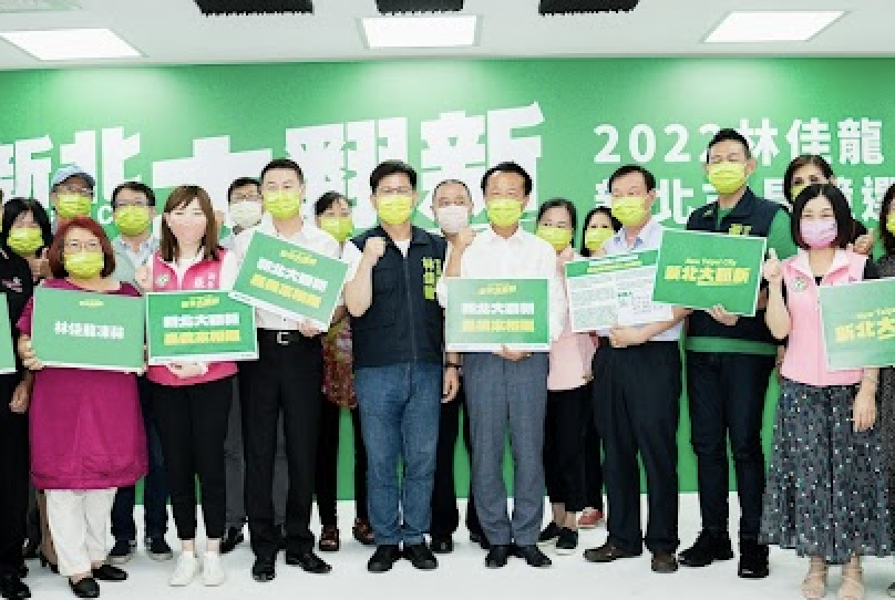 嘉義縣長翁章梁特地北上以行動表態力挺林佳龍。 圖：林佳龍競辦/提供