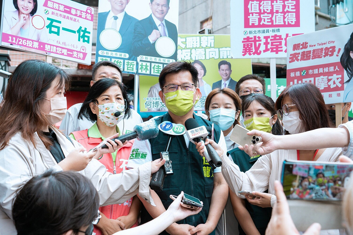 林佳龍表示，他提出的「溪北捷運」是「新北大翻新」、大格局的政策，要提升運量，串連溪南溪北，成為新北市的縱貫線。 圖：林佳龍競辦提供
