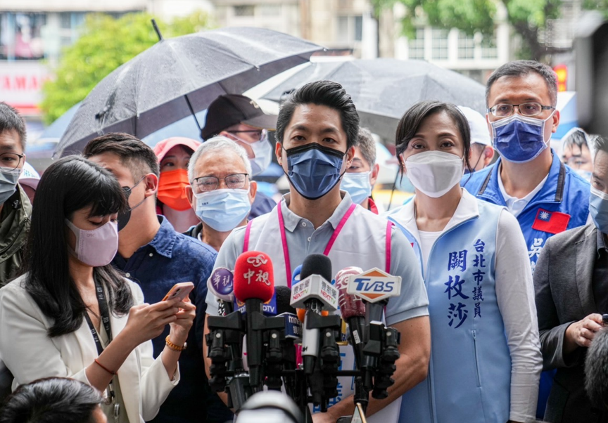 蔣萬安上午出席闕枚莎市議員競選總部成立大會。 圖：蔣萬安辦公室/提供