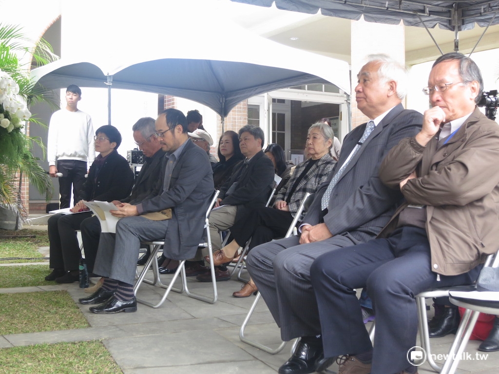 北市文化局23日舉辦「二二八事件70週年暨台北二二八紀念館開館20週年紀念特展」開幕記者會。 圖：呂佳峻/攝