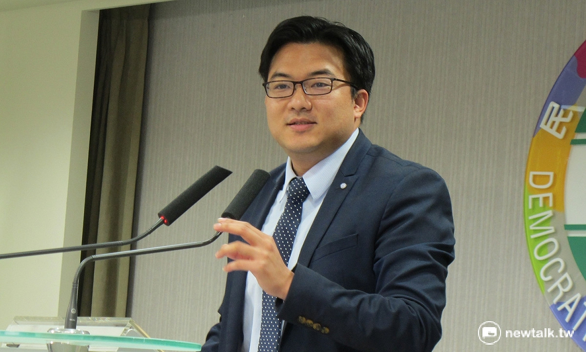 民進黨發言人楊家俍1日轉述中常會發言狀況。 圖：新頭殼資料照片。