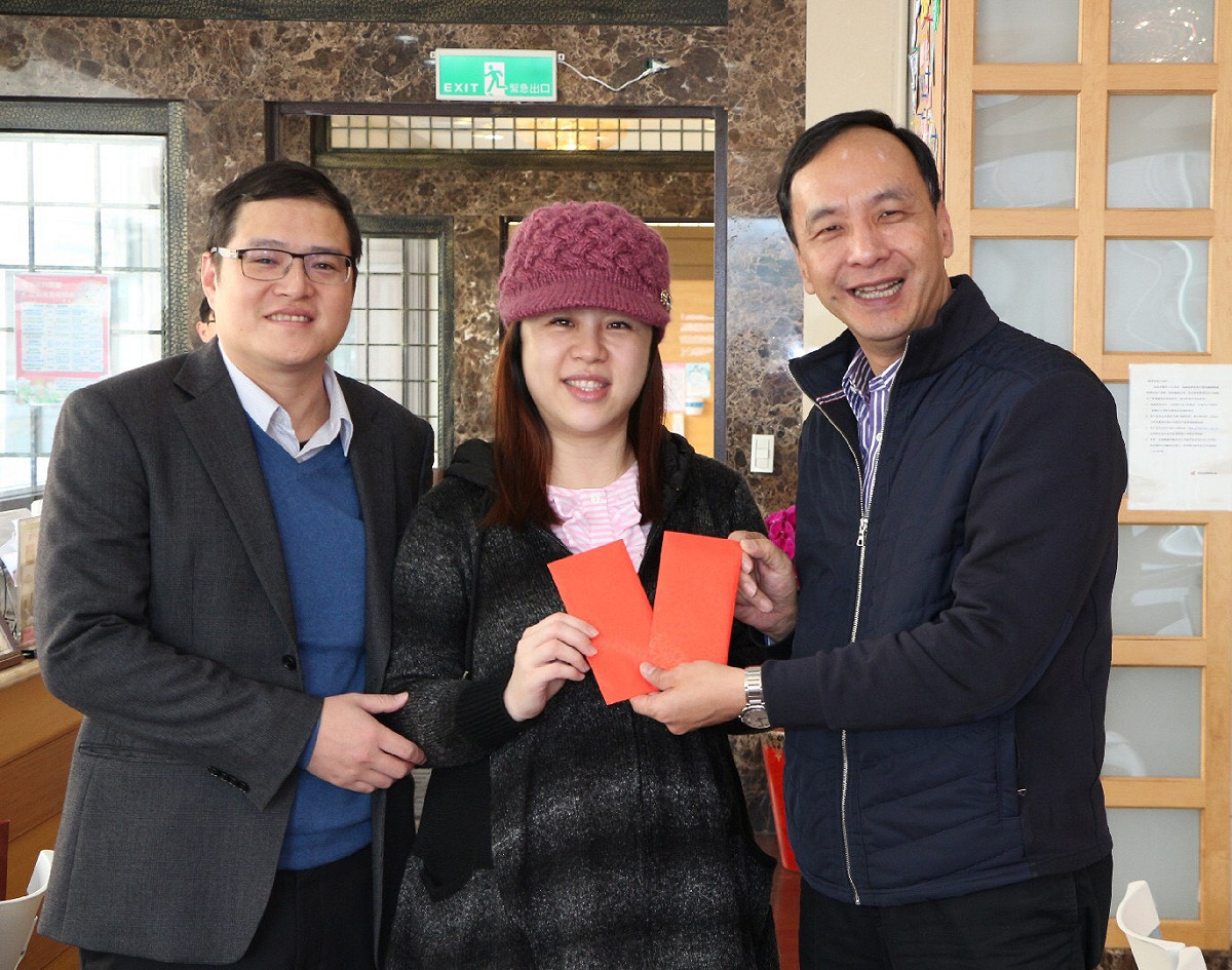 劉美芳喜誕雙千金 朱立倫親致獎勵金祝福。 圖：翻攝自新北市政府官方網站