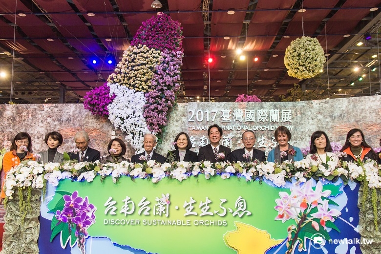 總統蔡英文南下和台南市長賴清德一起主持台灣國際蘭展開幕典禮。 圖：黃博郎/攝