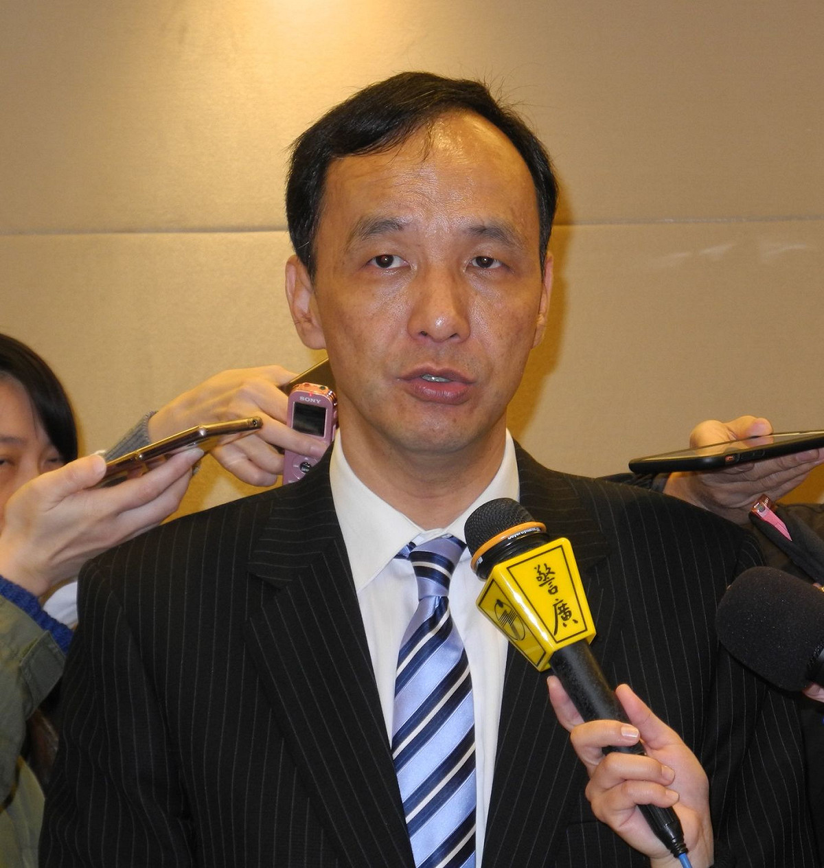 新北市長朱立倫7日上午回應前副手許志堅涉貪被刑一事，重申對廉潔的要求。 圖：王峻昌/攝