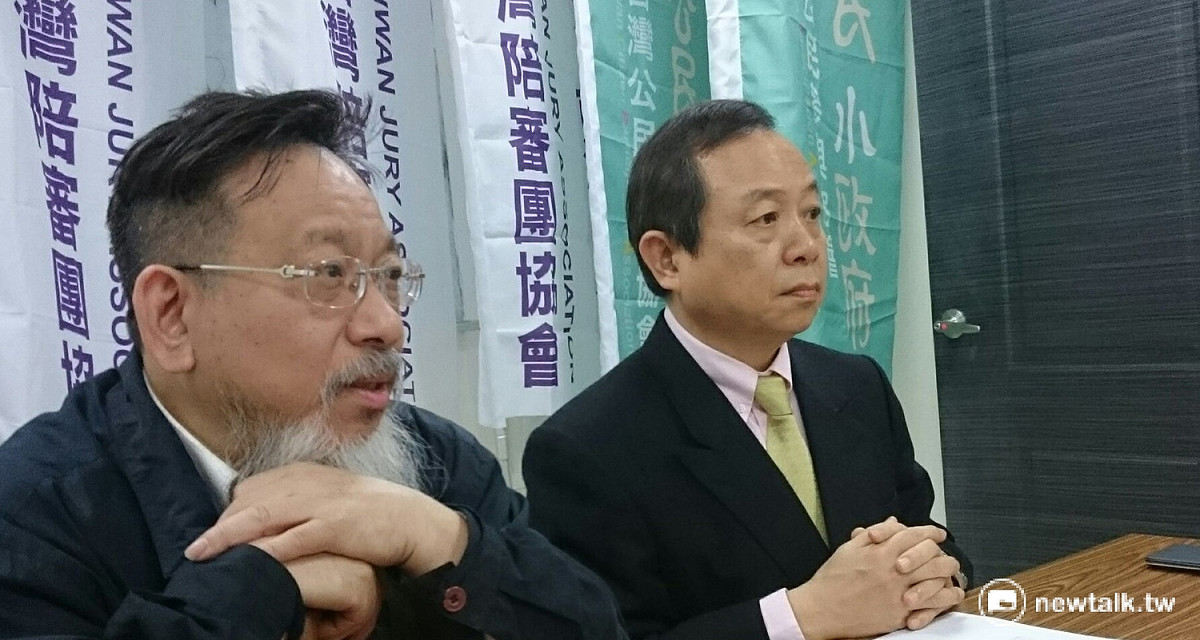 台灣陪審團協會理事長張靜與法治時報社長黃越宏（由左至右）7日指控，暴力介入司法改革了。 圖：林朝億/攝