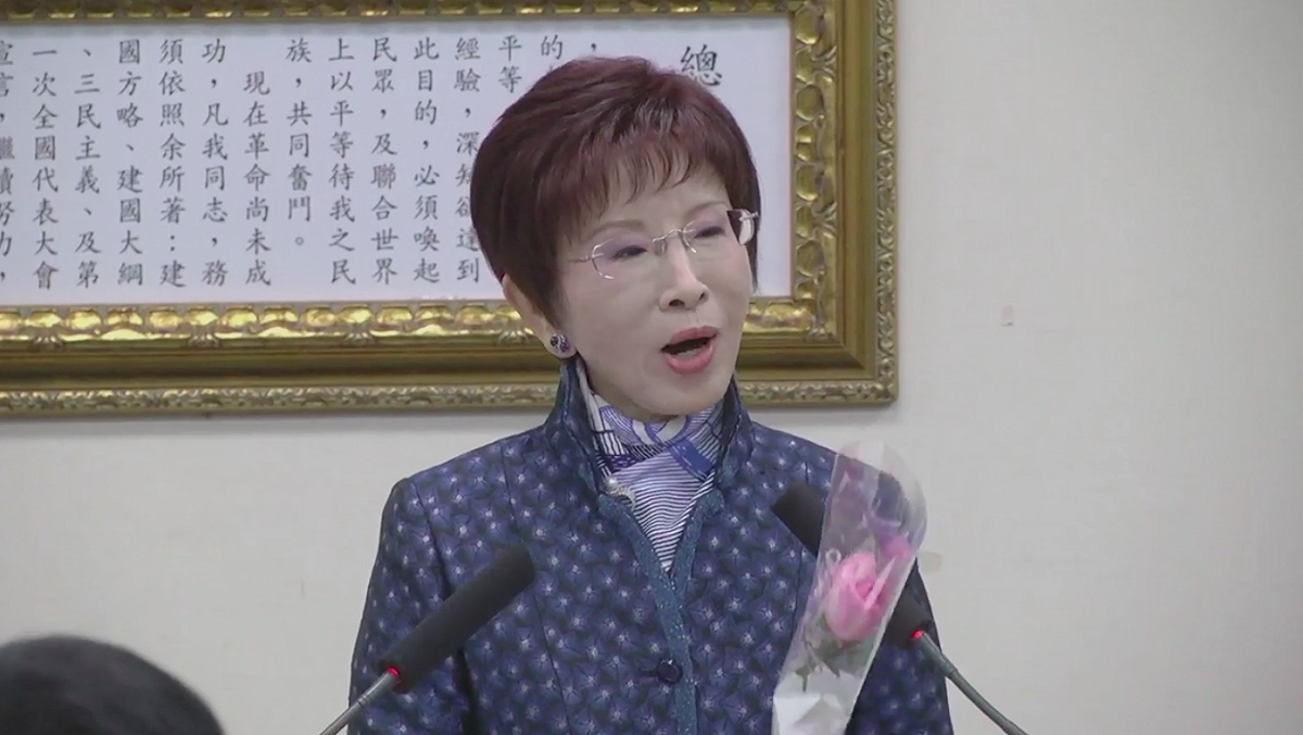 針對台灣各所大學被爆出與中國學校簽署「一中承諾書」，教育部擬進行懲處。洪秀柱批評，「別妨礙學術自由、校園自主，進入綠色恐怖的新威權統治。」 圖：翻攝自洪秀柱臉書直播
