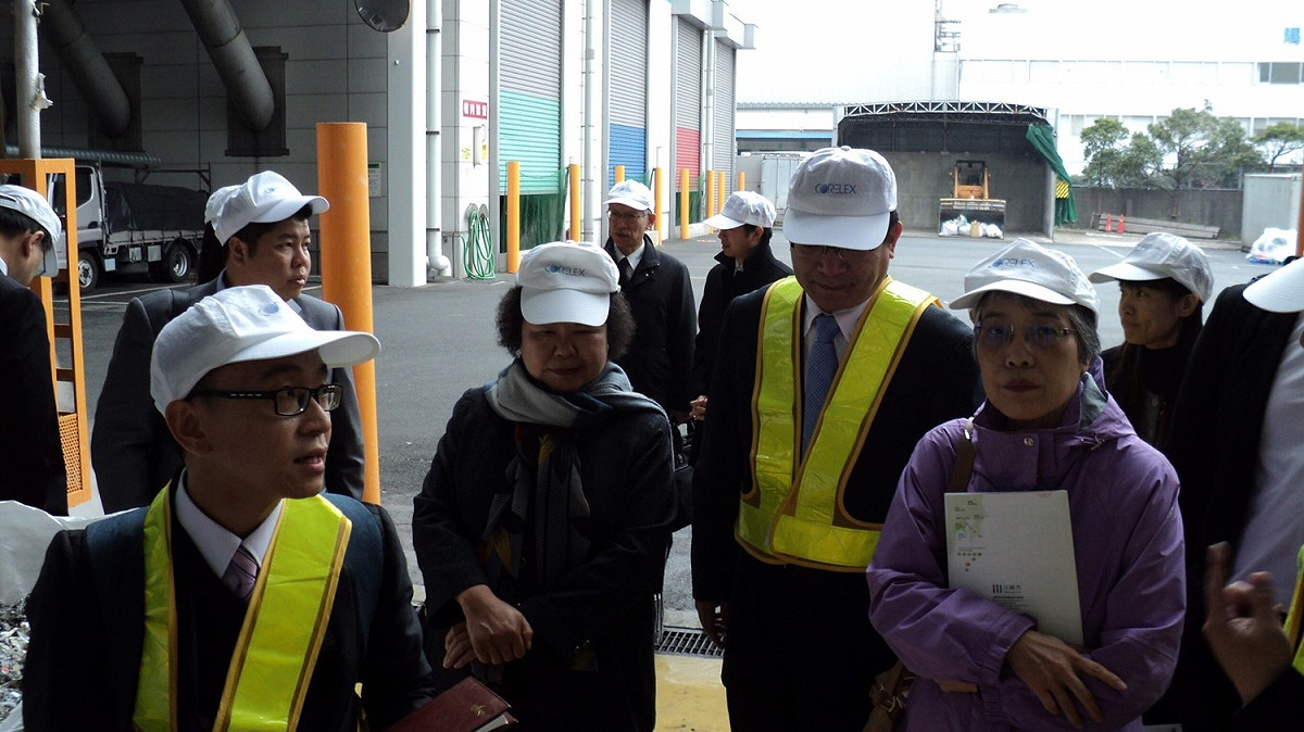陳菊率團赴日參加「東京國際食品展」，行銷高雄市優質農產品至國際市場，8日並參訪日本川崎市成功建造的生態城，主要目的是希望借鏡日本在循環經濟之推動方向及成果， 圖：翻攝自高雄市政府網站