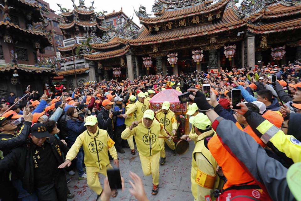 大甲鎮瀾宮媽祖出巡遶境，列入紅遍全球世界三大宗教盛事之一。 圖：翻攝自大甲鎮瀾宮臉書