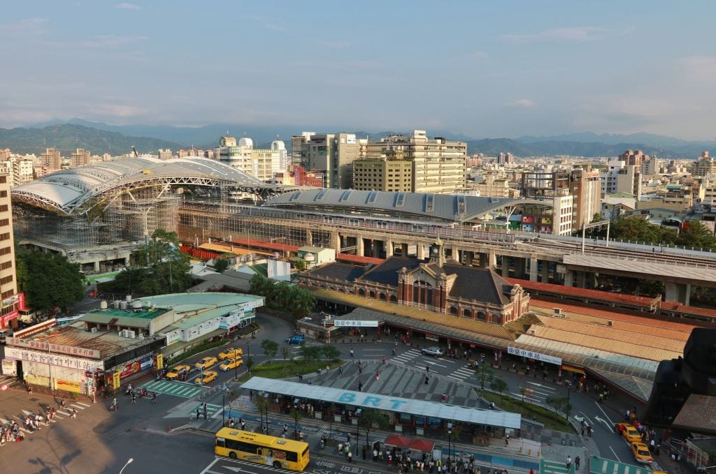 台中市政府文化局於4月8、9日「成追線」鐵道小旅行，為台中車站百年慶揭開序幕。 圖:翻攝自台中市觀旅局官網
