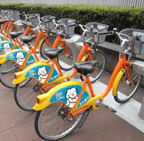 搭捷運來桃園，再以YouBike代步，以綠能的方式玩遍桃園景點。 圖：翻攝自YouBike微笑單車公司網站