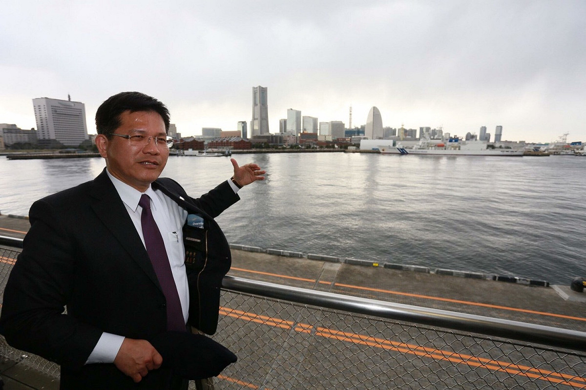 林佳龍指出，橫濱以「港區未來21」計畫，完成當地的都市再生，促進當地的觀光與經濟，值得台中效法學習。 圖：翻攝林佳龍臉書