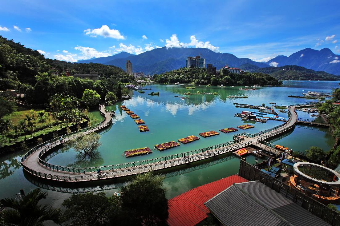春天是最棒的旅遊季節，春暖花開生氣盎然，最適合外出旅行。 圖：翻攝自交通部觀光局網站