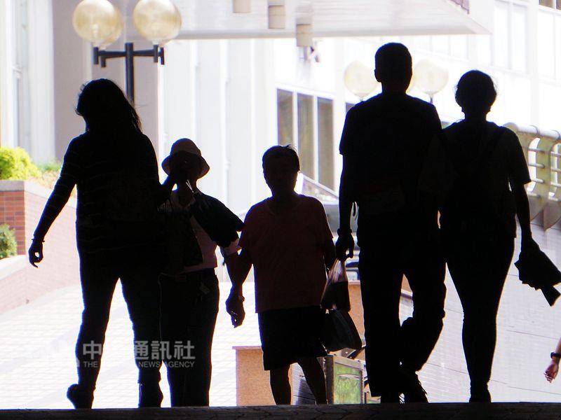 一項最新民調顯示，近7成年輕族群有意創業，顯示台灣職場的就業困境。 圖：中央社資料照片