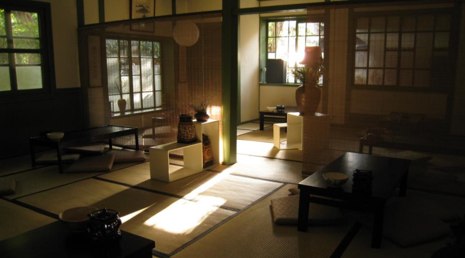 彎進新生南路三段巷弄內遇見紫藤廬，曾是文藝界、黨外運動等人士的聚會場所，現作為藝文茶館。 圖：翻攝自紫藤廬臉書。