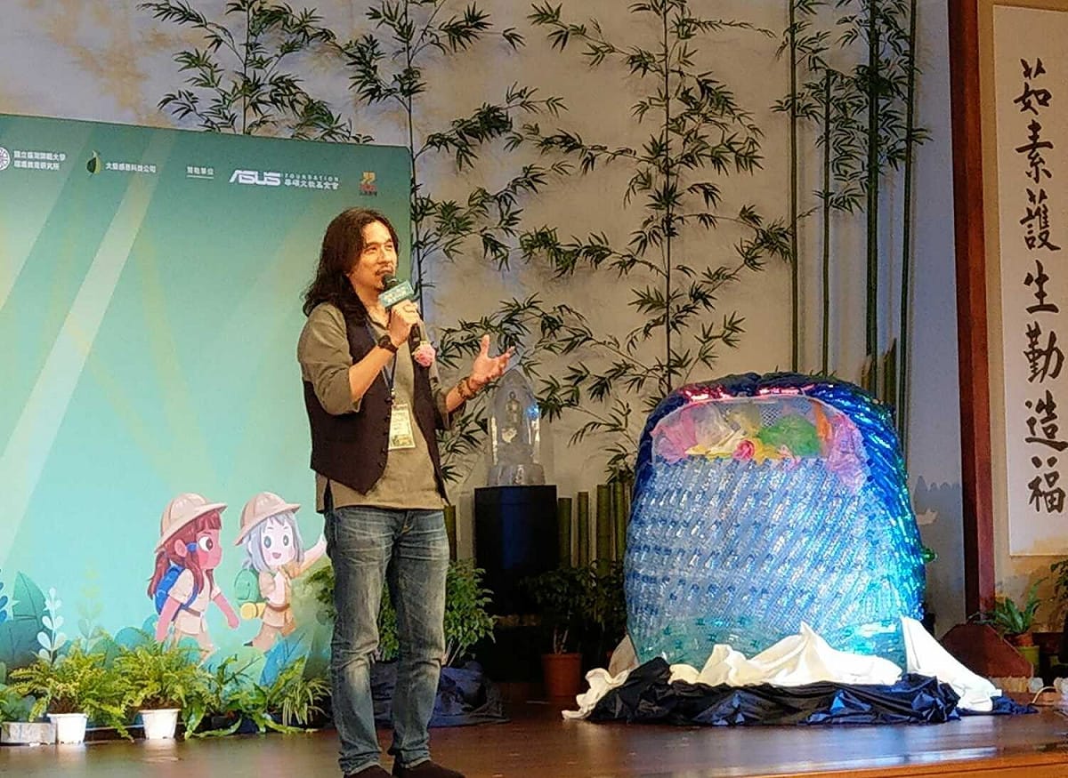 台大電機系教授葉丙成被假帳號抹黑性騷擾，將於明天報案。 圖：翻攝自葉丙成臉書