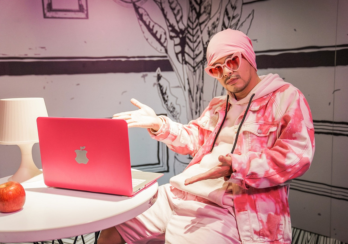 大馬鬼才歌手「黃明志」。 圖：翻攝自臉書/Namewee 黃明志