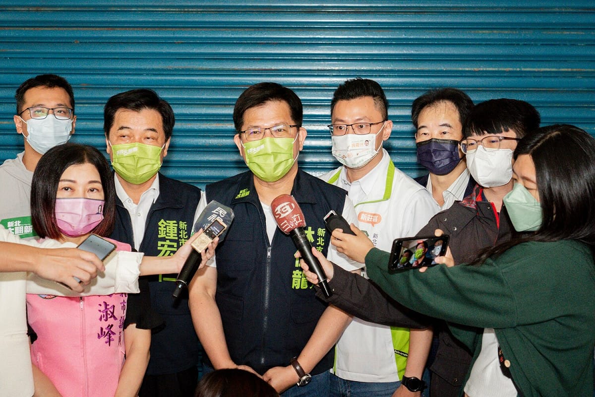 林佳龍批新北市升格後預算加倍，社福卻是六都最低，被拿去做個人的包裝、綁樁。 圖：林佳龍競辦提供