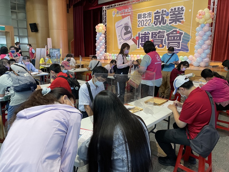 勞工局近4年在新北29區服務據點，累計提供超過51萬人次就業。 圖：新北市勞工局提供