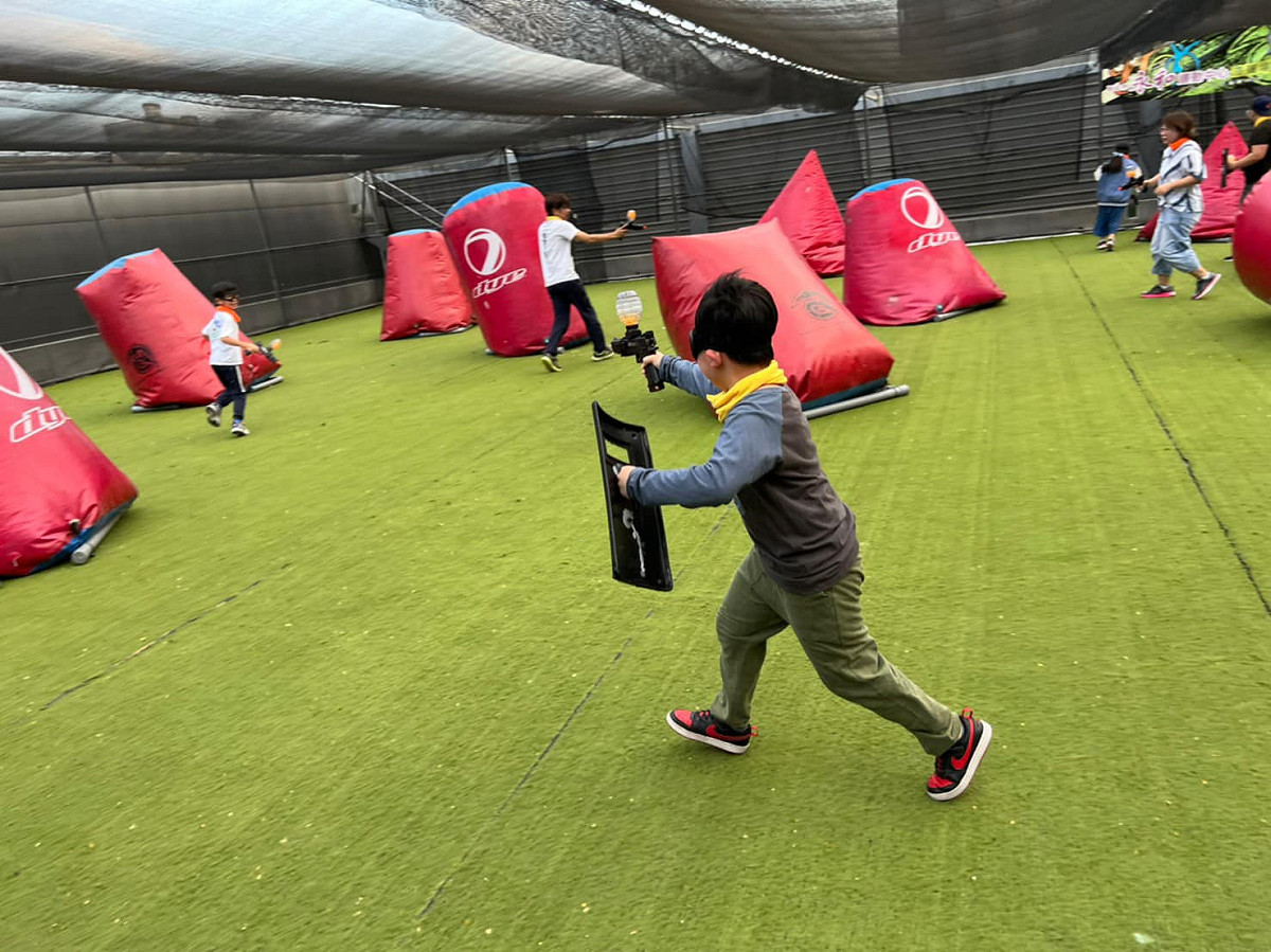 永和運動中心漆彈場5歲以上就可體驗。 圖：新北市體育處提供