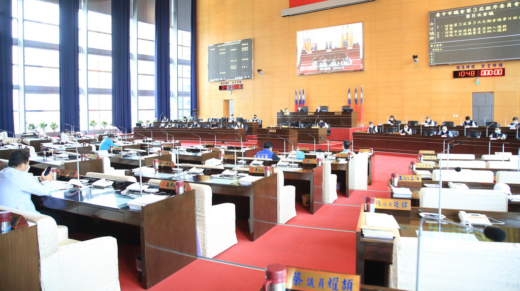 年底台中市議員選舉，65位現任者，有55位尋求連任，10位不連任者，9位交棒子女，台中市議會呈現一灘死水狀況。 圖：取自台中市政府官網