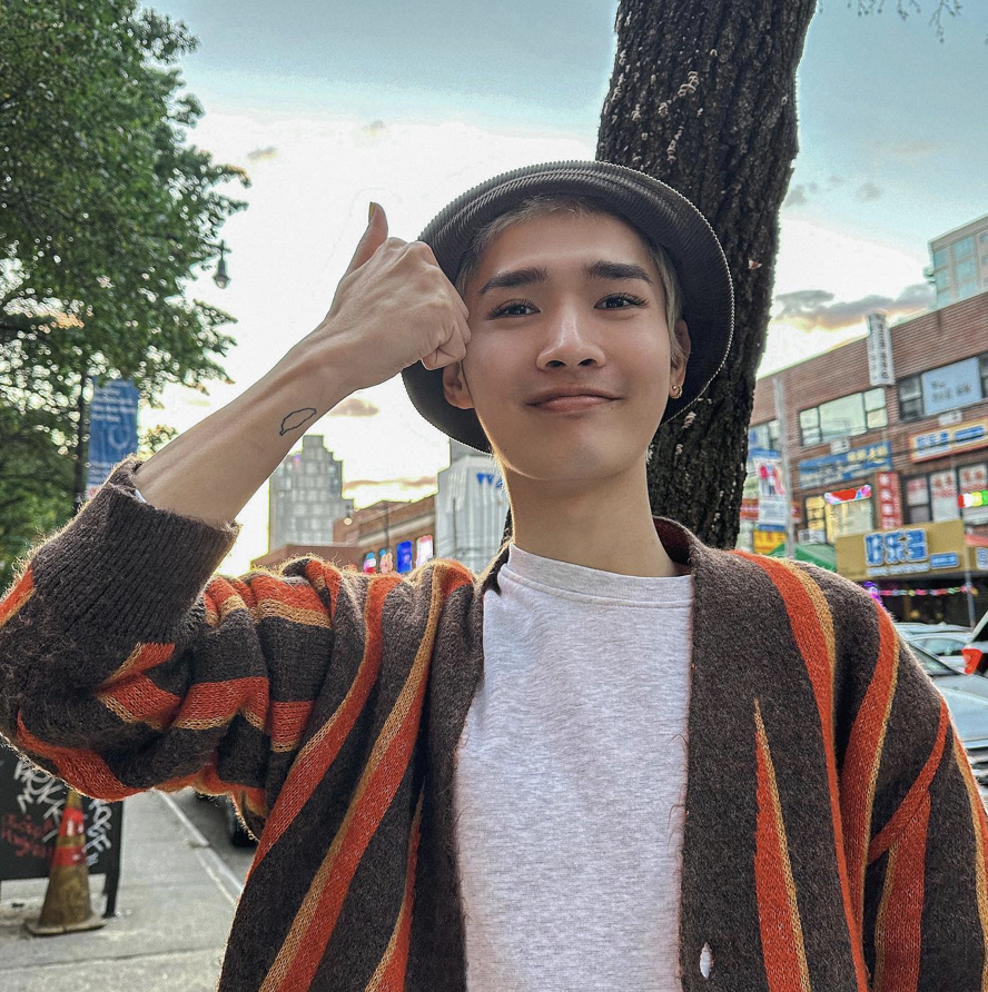 網紅鍾明軒近日赴美留學，大唱英文歌意外引起熱議。 圖：翻攝自鍾明軒IG