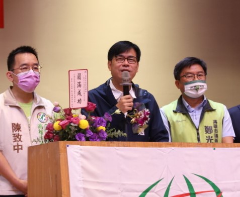 陳其邁(中)重申目前仍以市政為主。 圖：高雄市政府提供